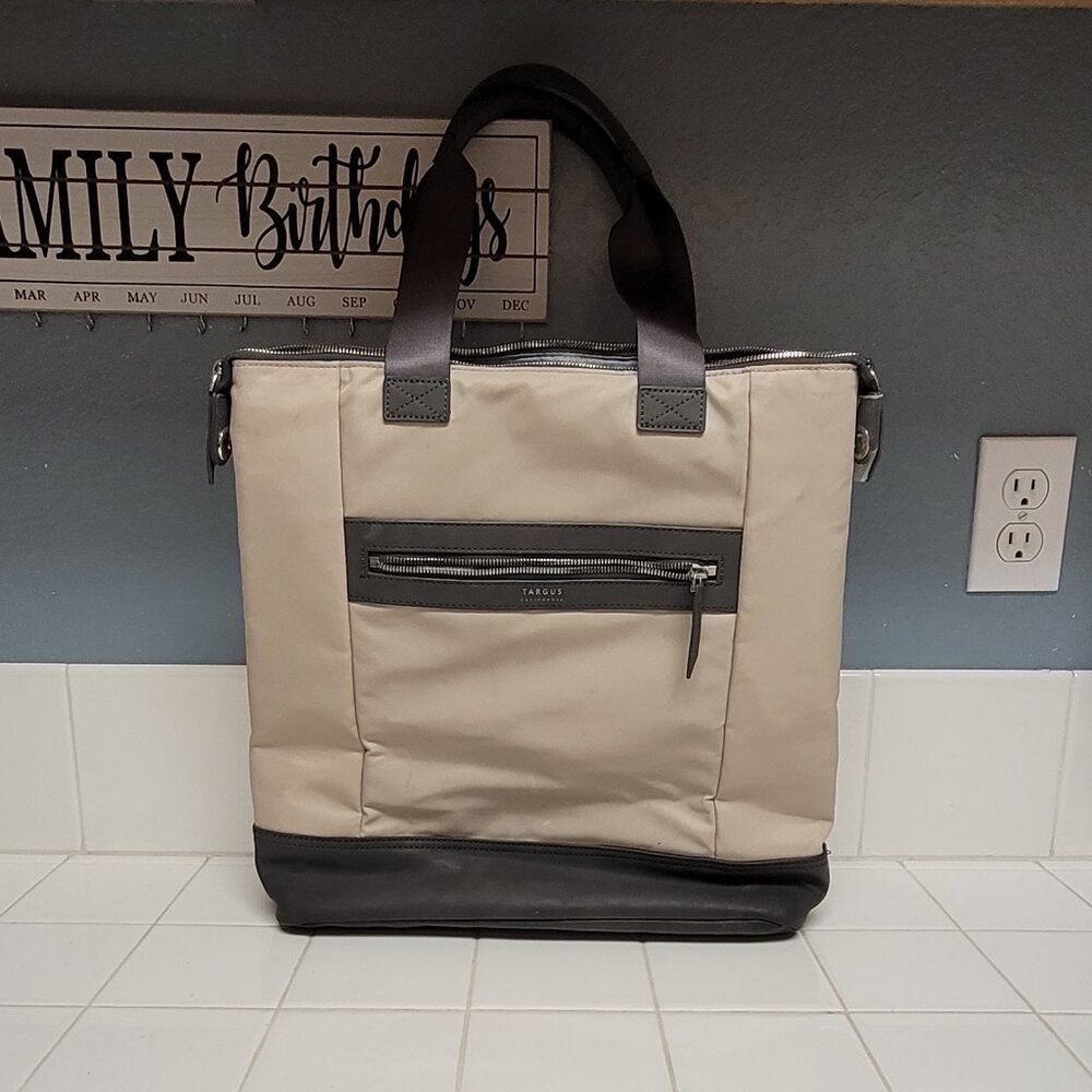 Targus brand ladies bag